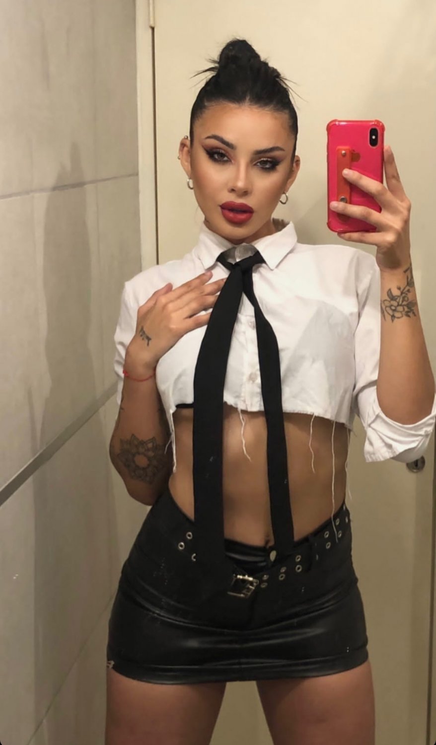 Very hot and sexy latina, from the Instagram, who's tight holes should get stretched by a huge cock #CW7a7hlH