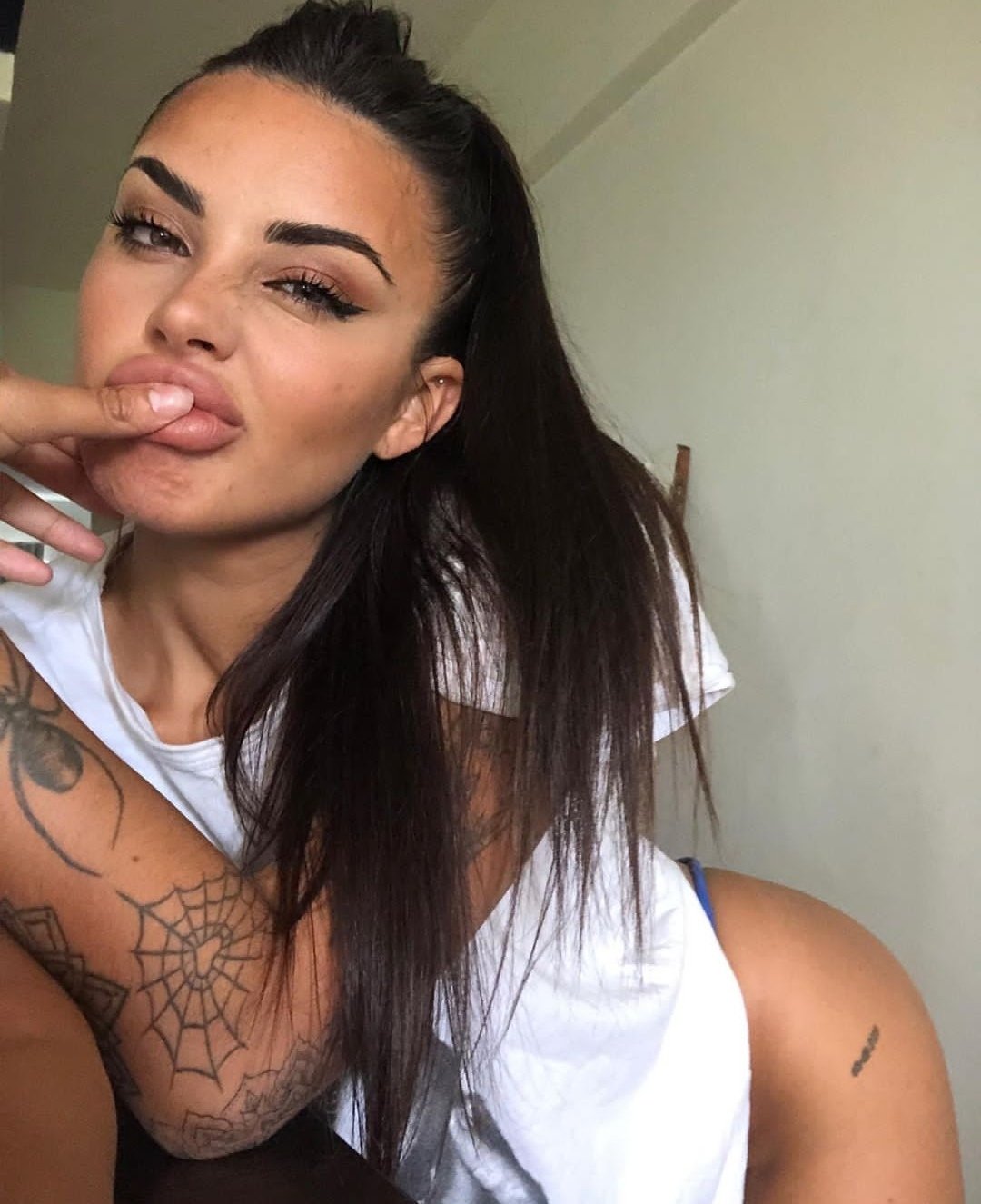 Very hot and sexy latina, from the Instagram, who's tight holes should get stretched by a huge cock #uffwzCFc