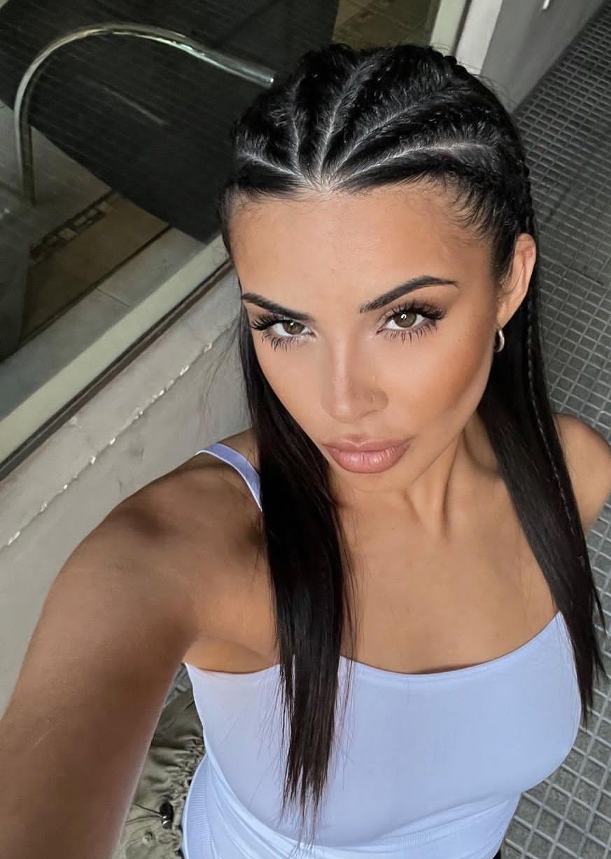Very hot and sexy latina, from the Instagram, who's tight holes should get stretched by a huge cock #x2K3uyTk