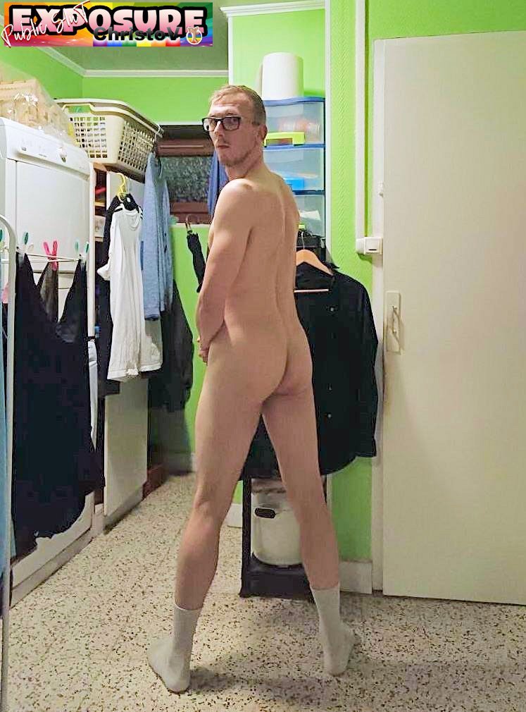 French faggot, the slut of @allan201102 exposes and seeks to be used for the pleasure of real men #H9GO9Zpr