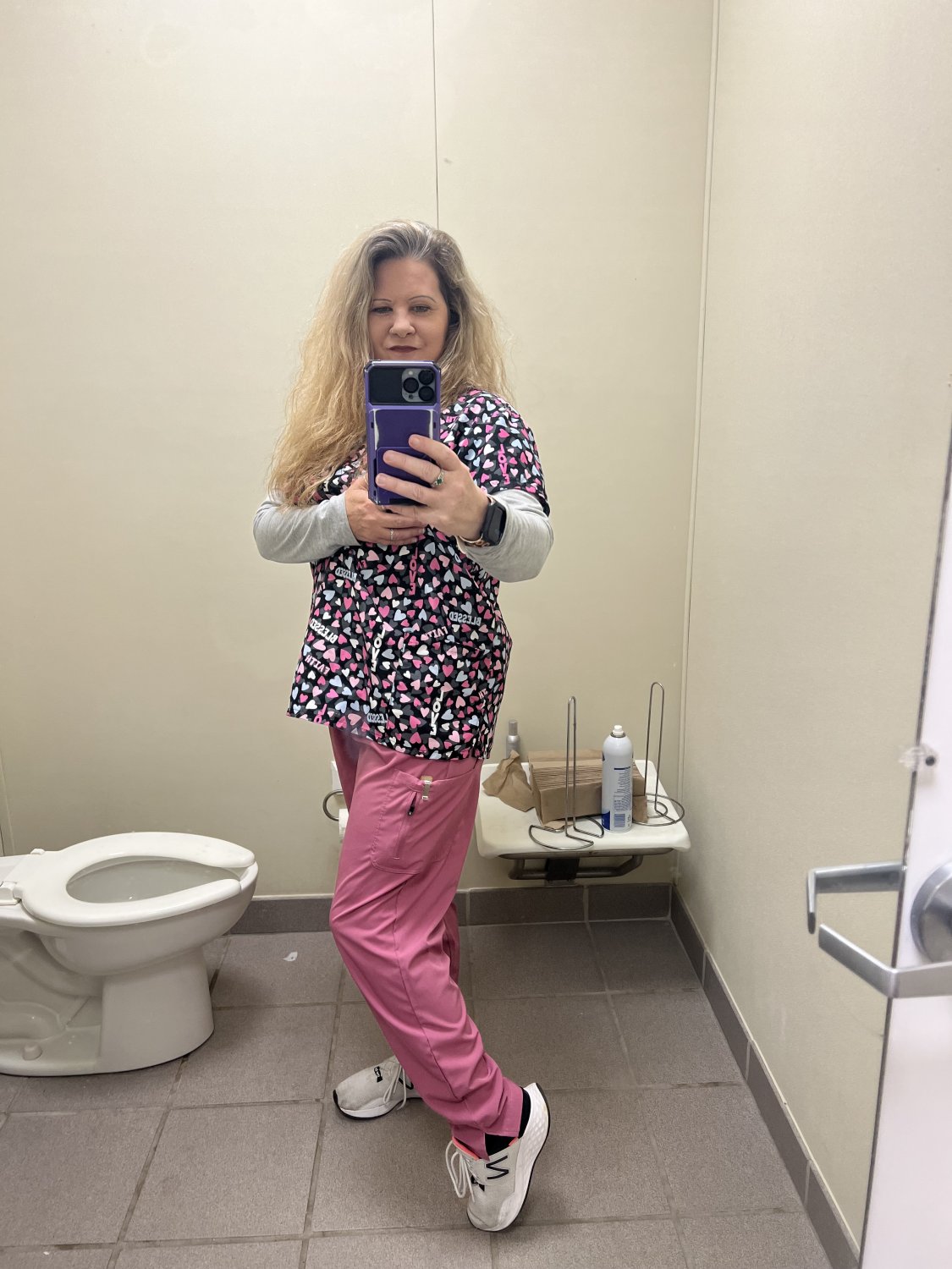 Titty&Taco🌮Tuesday at work! Rubbed hot sauce on my clit! #8boiByWe