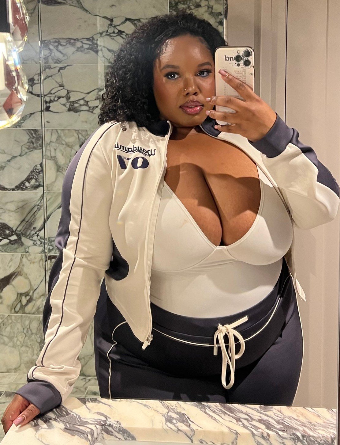 AQPUAItvXWPJII8MzcA76TLmZzCV6SviVAUIc5_t2ohTCPb3mO6karWBau3v7kbNadxmAynnDQcQLhy4ndf-S4E_1HcvwelHSiUUE8w #C3eteinh