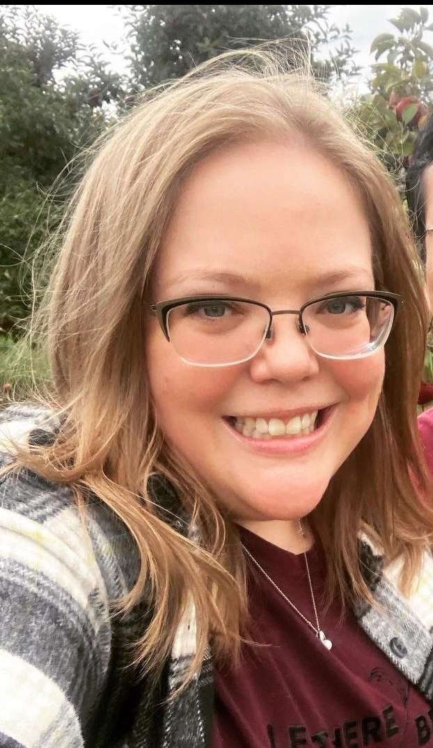 IRL BBW Queen, Amanda has a face I want to unload on. #nJE4LUZR