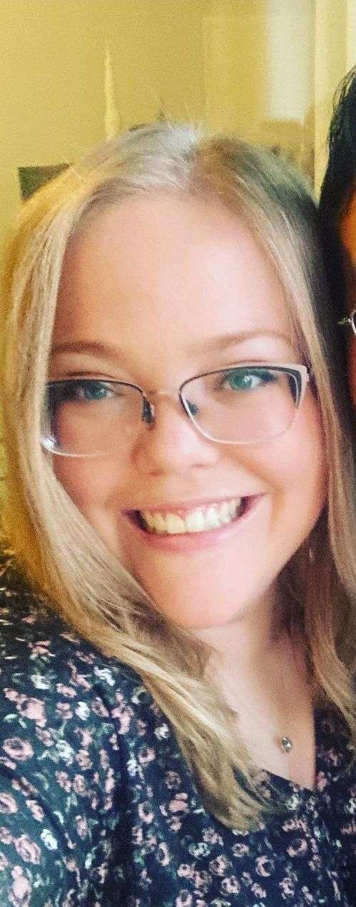 IRL BBW Queen, Amanda has a face I want to unload on. #wLGa64bV